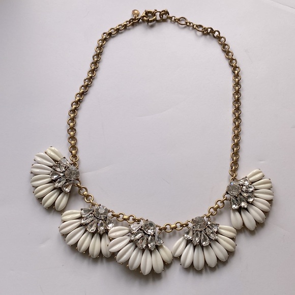 J.CREW signed Rhinestone Jeweled White fan Art Deco Bib Statement Necklace - Picture 11 of 12